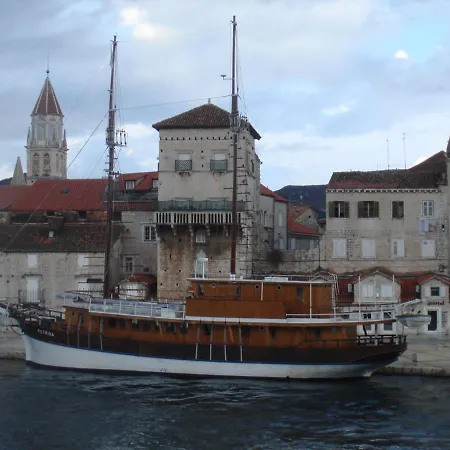 Zdenka Apartman Trogir